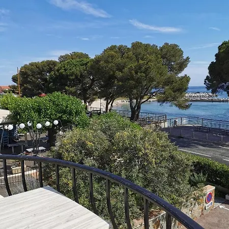 Hotel Logis Le Provencal Rest Les Muriers 3*