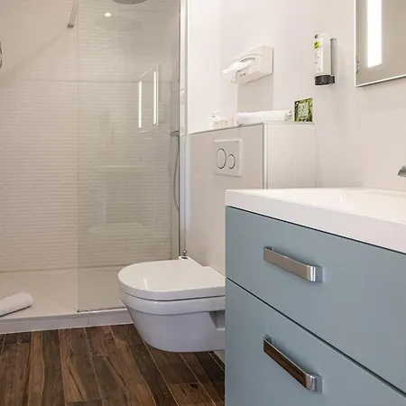 Le Provencal Logishotels 3* Les Issambres