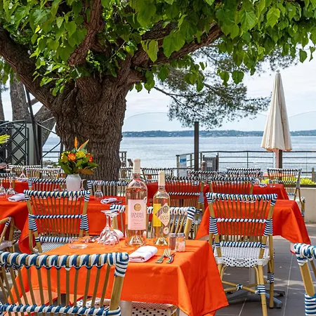 Le Provencal Logishotels Hotel 3*