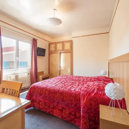 Logis Le Provencal Rest Les Muriers 3* Les Issambres