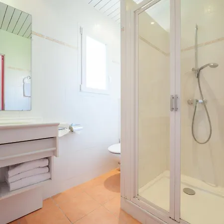 Logis Le Provencal Rest Les Muriers Les Issambres