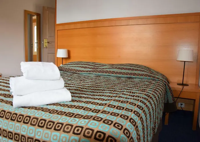 Hotel Logis Le Provencal Les Issambres