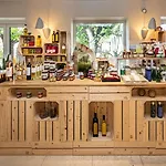 Logis Le Provencal Rest Les Muriers Les Issambres