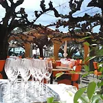 Hotel Logis Le Provencal Rest Les Muriers