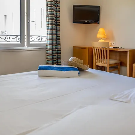 Hotel Logis Le Provencal Rest Les Muriers Les Issambres
