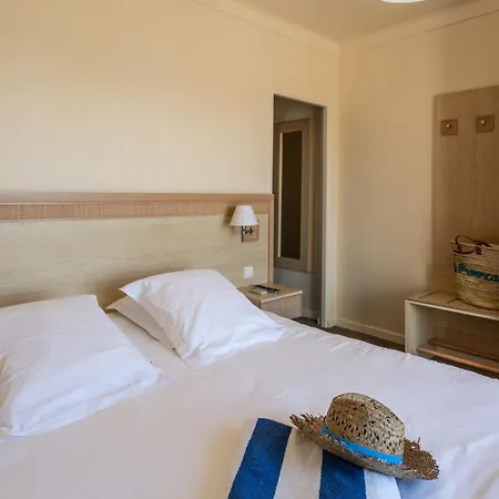 Logis Le Provencal Rest Les Muriers 3* 雷以桑布尔