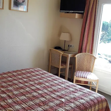 Logis Le Provencal Rest Les Muriers 3*
