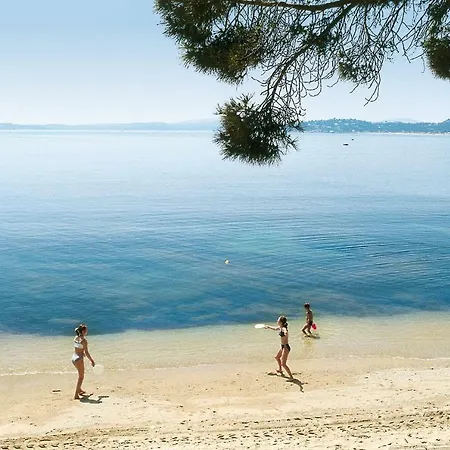 Logis Le Provencal Rest Les Muriers Hotel 3*