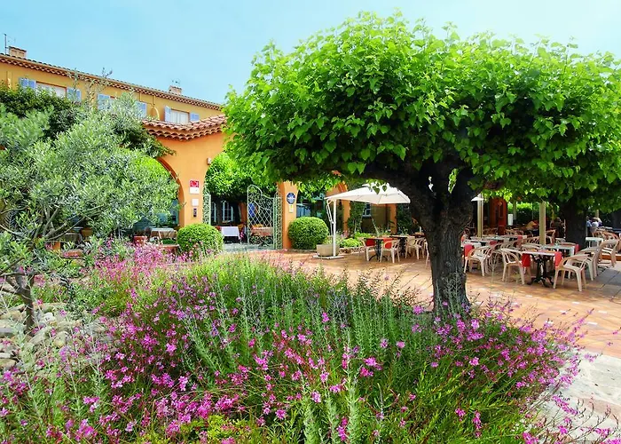 Le Provencal Logishotels Les Issambres